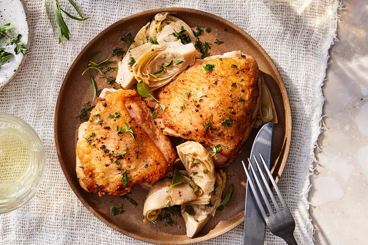 Ropogós csirkecomb articsókával, citrommal és zöldfűszerekkel (GM,TM)